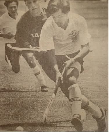 jugador de hockey Hugo Aguilar